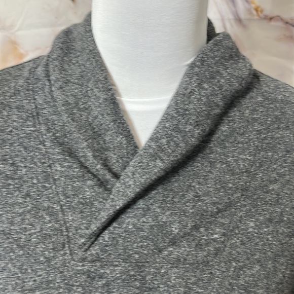 NWT Banana Republic Cowl Neck Ultra Soft Waffle Sweater Charcoal Gray Size M - Picture 2 of 12